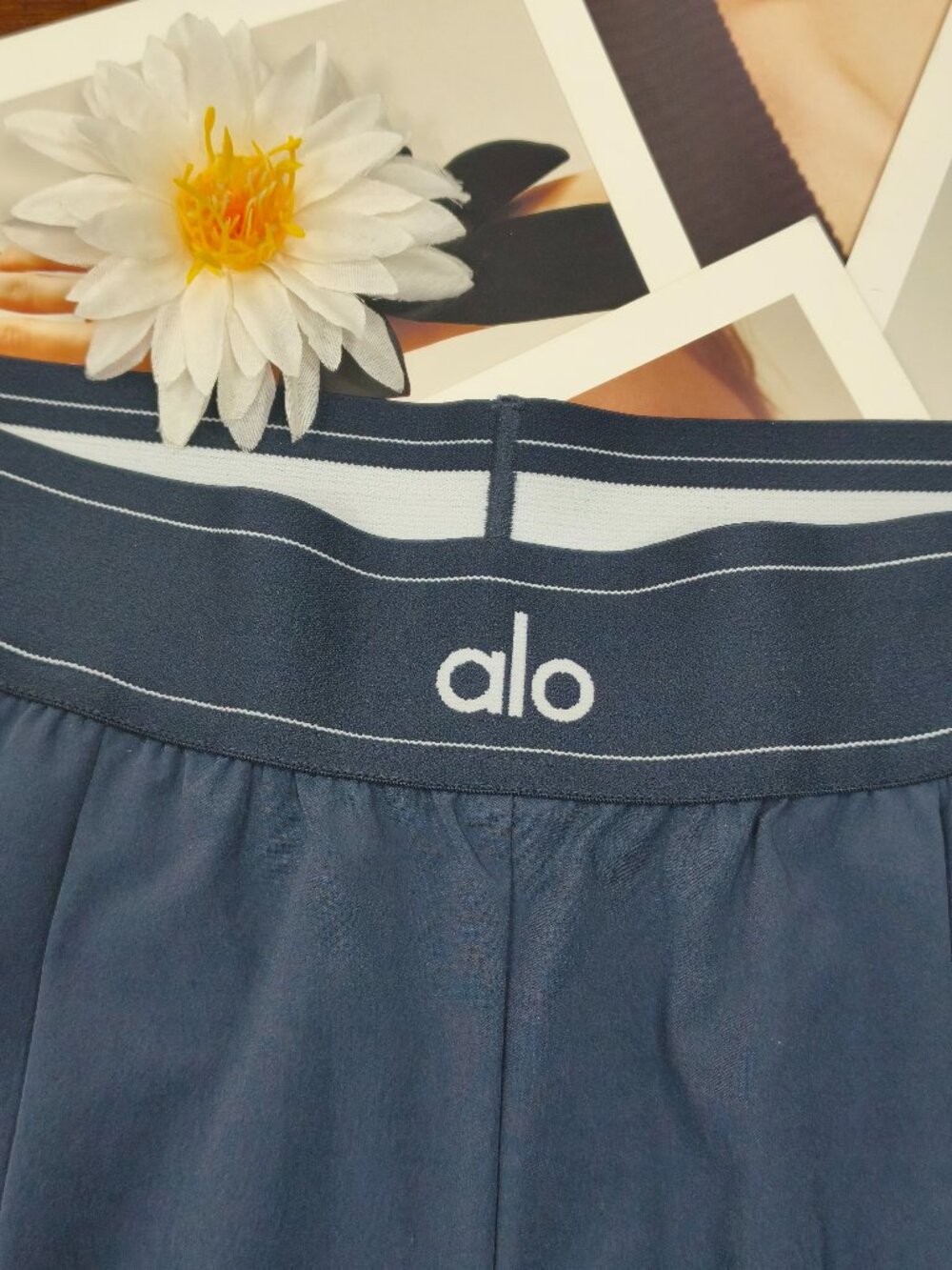 Authentic ALO Yoga Pants Navy Blue XS-M | Everyday Essential (Regular)💙🍨 - Picture 7 of 8